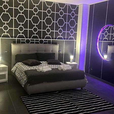 Luxury Suite Mimi Бари Экстерьер фото