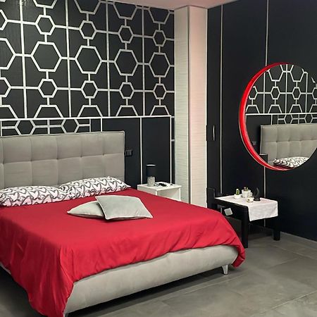 Luxury Suite Mimi Бари Экстерьер фото