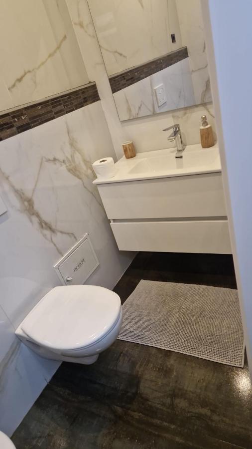 Luxury Suite Mimi Бари Экстерьер фото