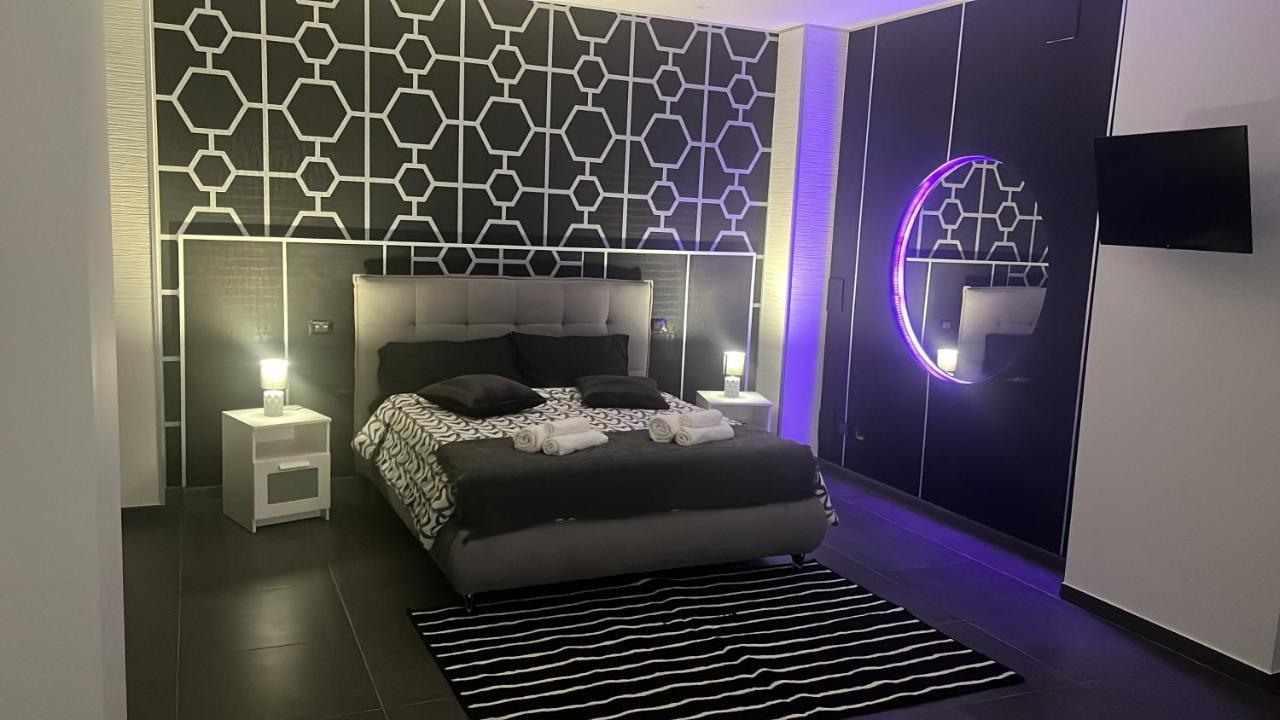 Luxury Suite Mimi Бари Экстерьер фото