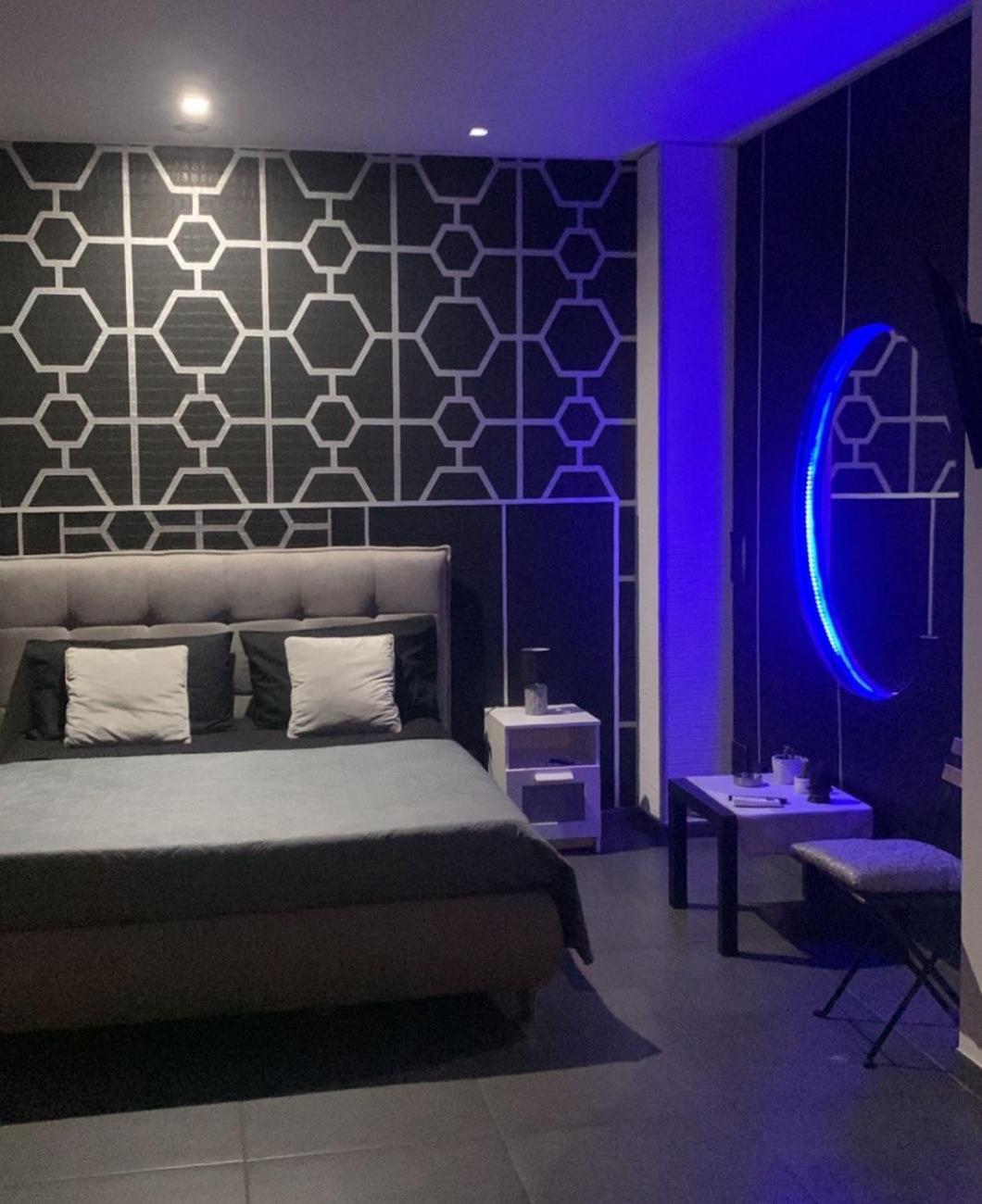 Luxury Suite Mimi Бари Экстерьер фото